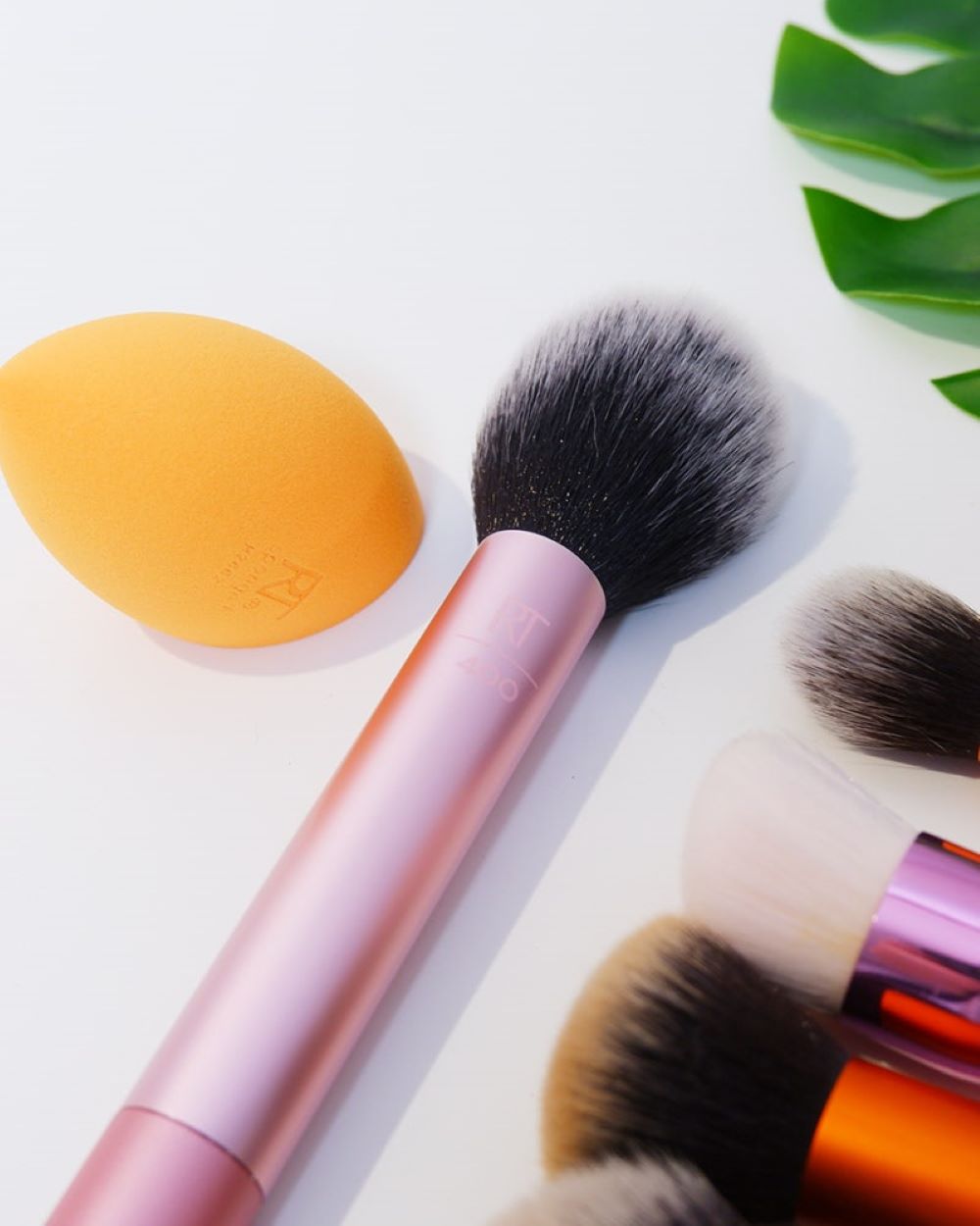 Real Techniques Blush Brush, Real Techniques Blush Brush ราคา , Real Techniques Blush Brush รีวิว , Real Techniques Blush Brush ซื้อ , Real Techniques Blush Brush แปรงแต่งหน้า